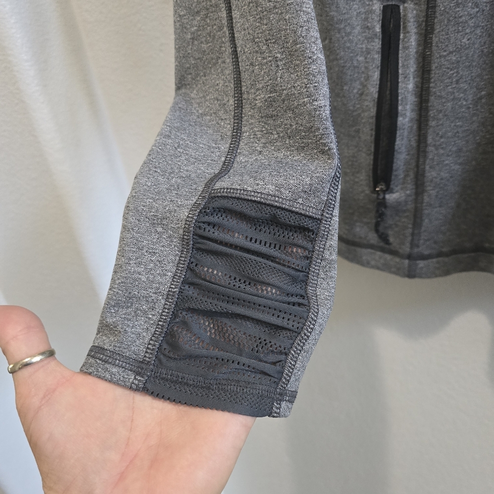 Roxy Dri Flight Grey Lightweight Jacket, Size Lar… - image 7